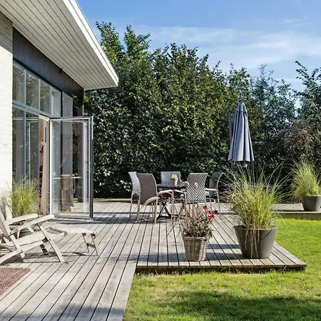 Дом отдыха Open Garden Life In New Summer House Гиллеляйе